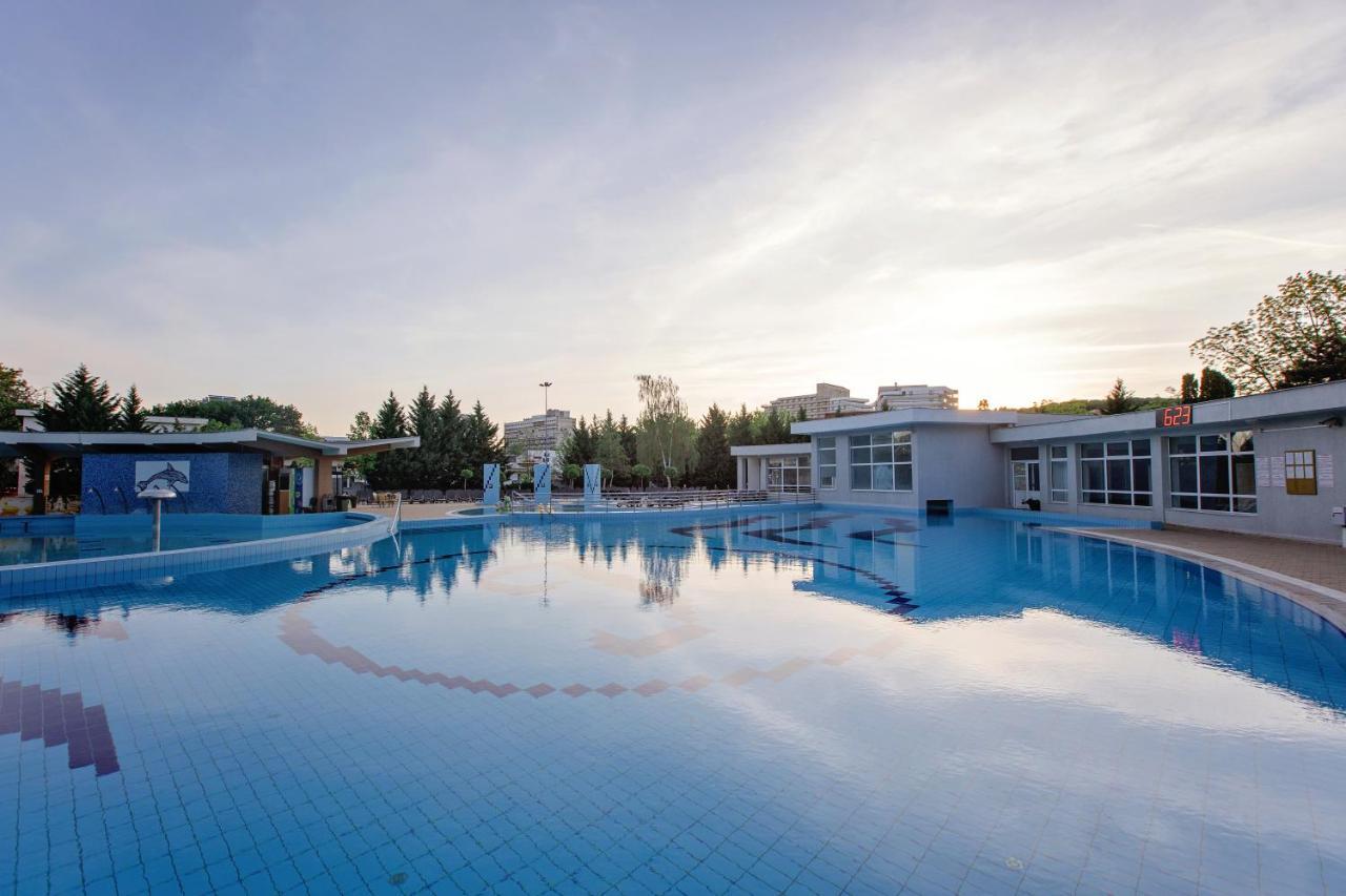 Hotel International Băile Felix Extérieur photo