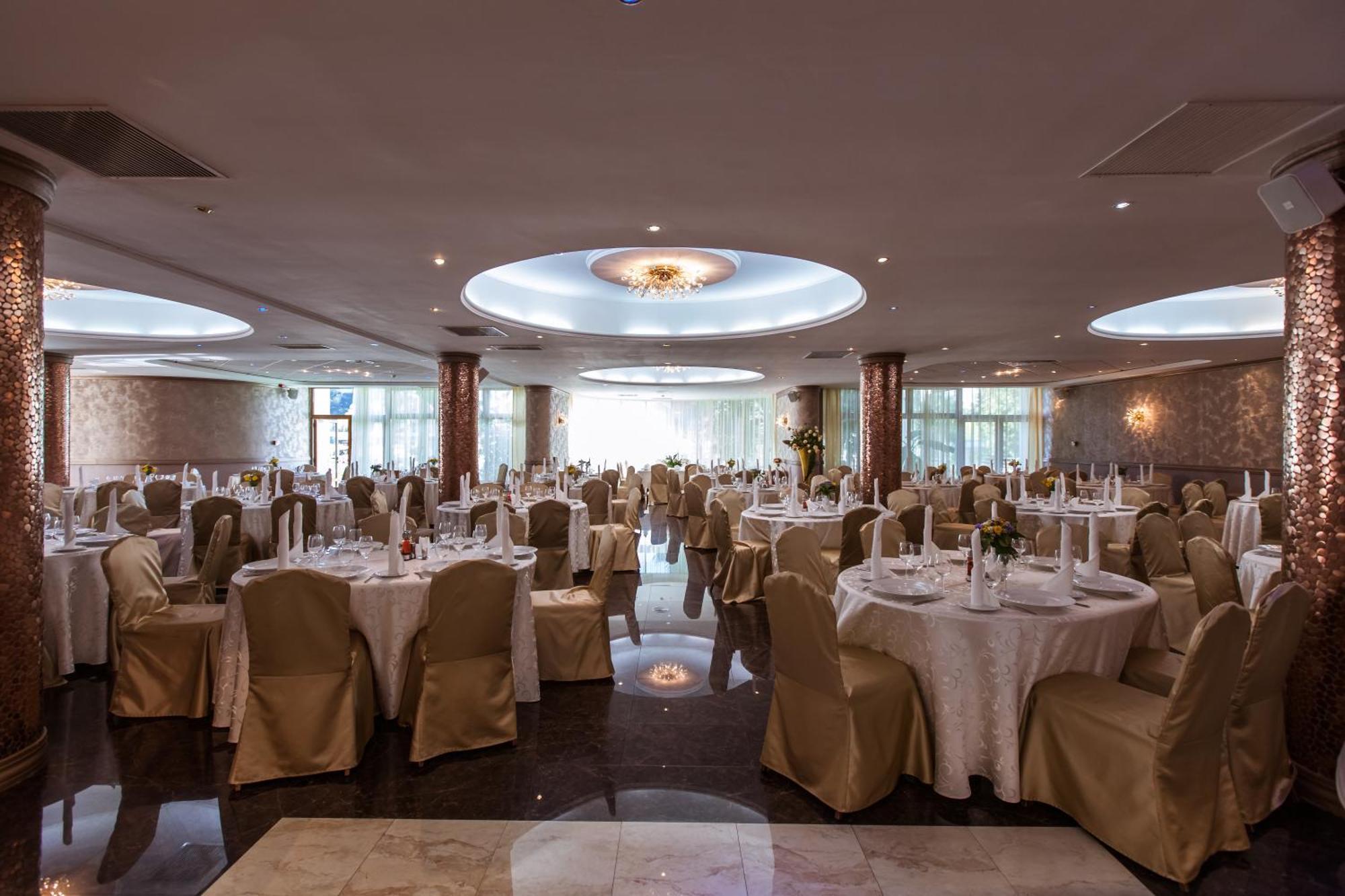 Hotel International Băile Felix Extérieur photo